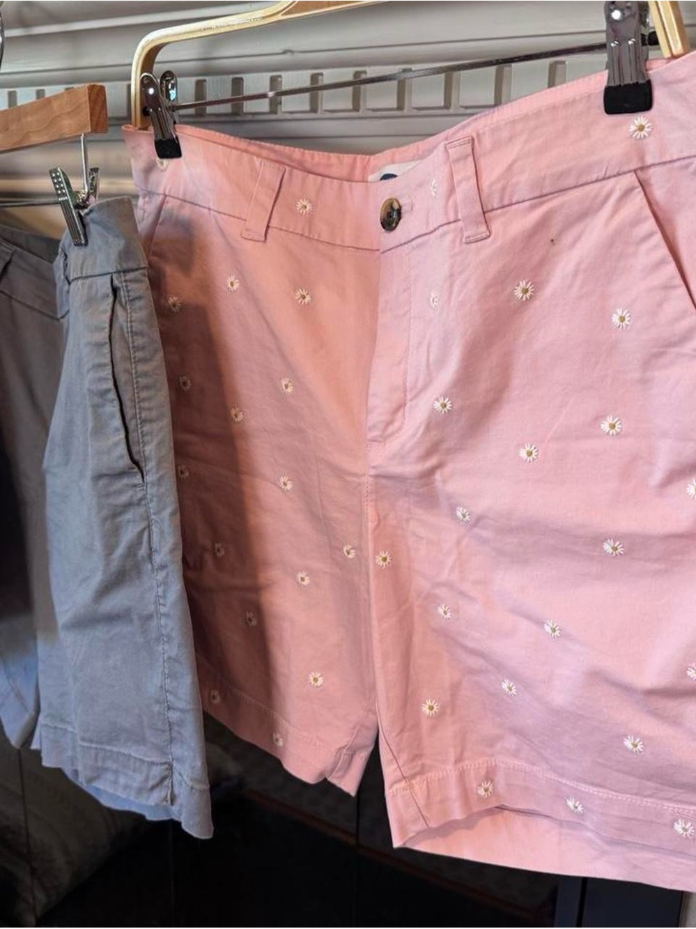 Old Navy Women’s Size 12 Shorts Lot Bundle of 3 - Picture 4 of 8